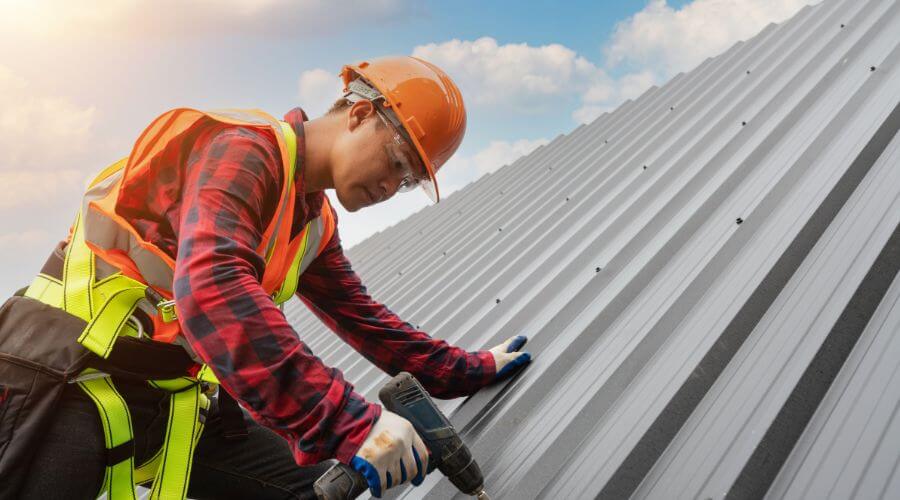 Professional Emergency Roof Repairs services in Girard, KS